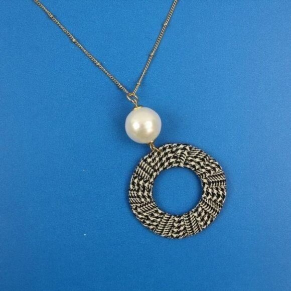 Gold-Tone Imitation Pearl & Tweed Circle Necklace - Picture 2 of 4